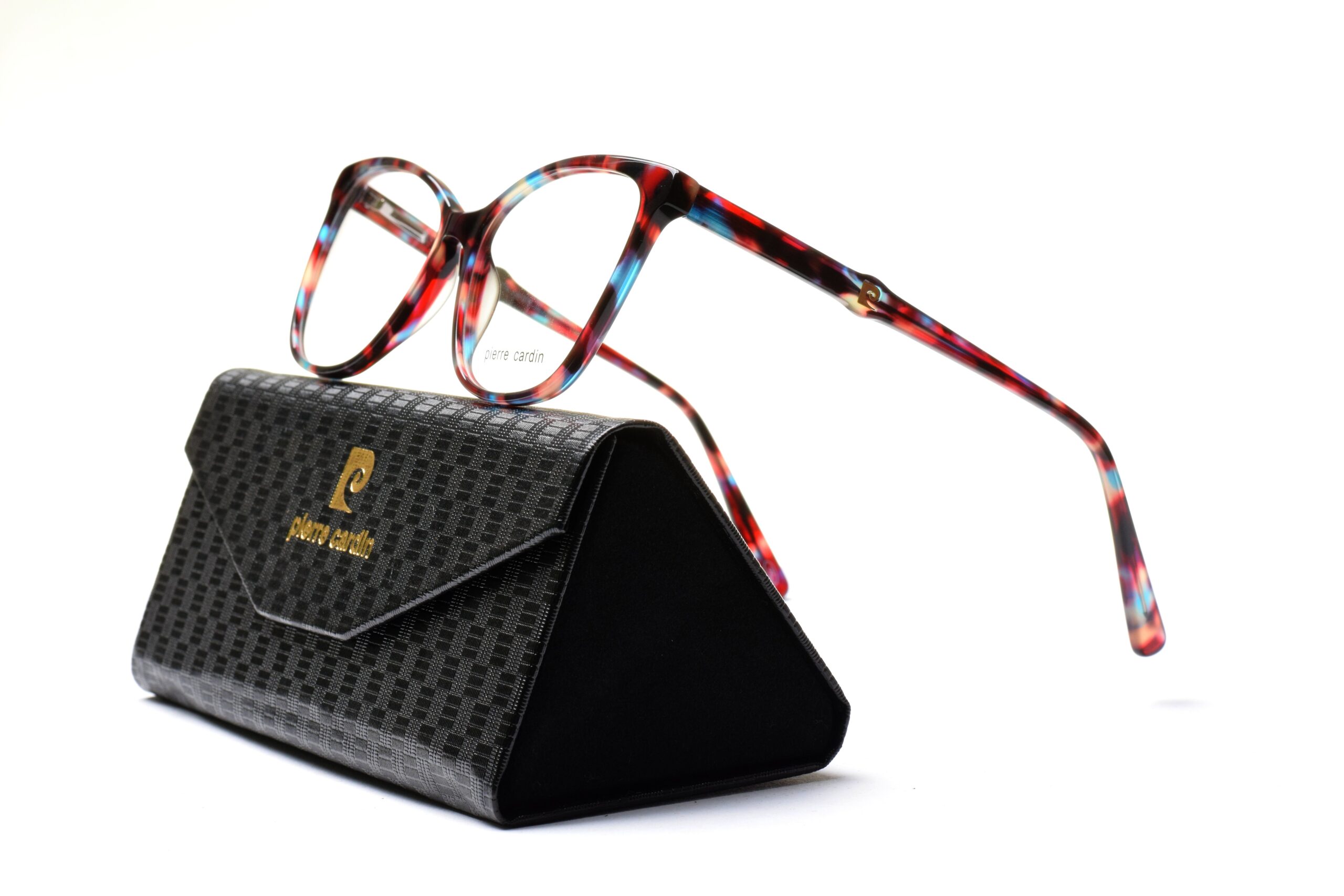 Pierre Cardin 8470A